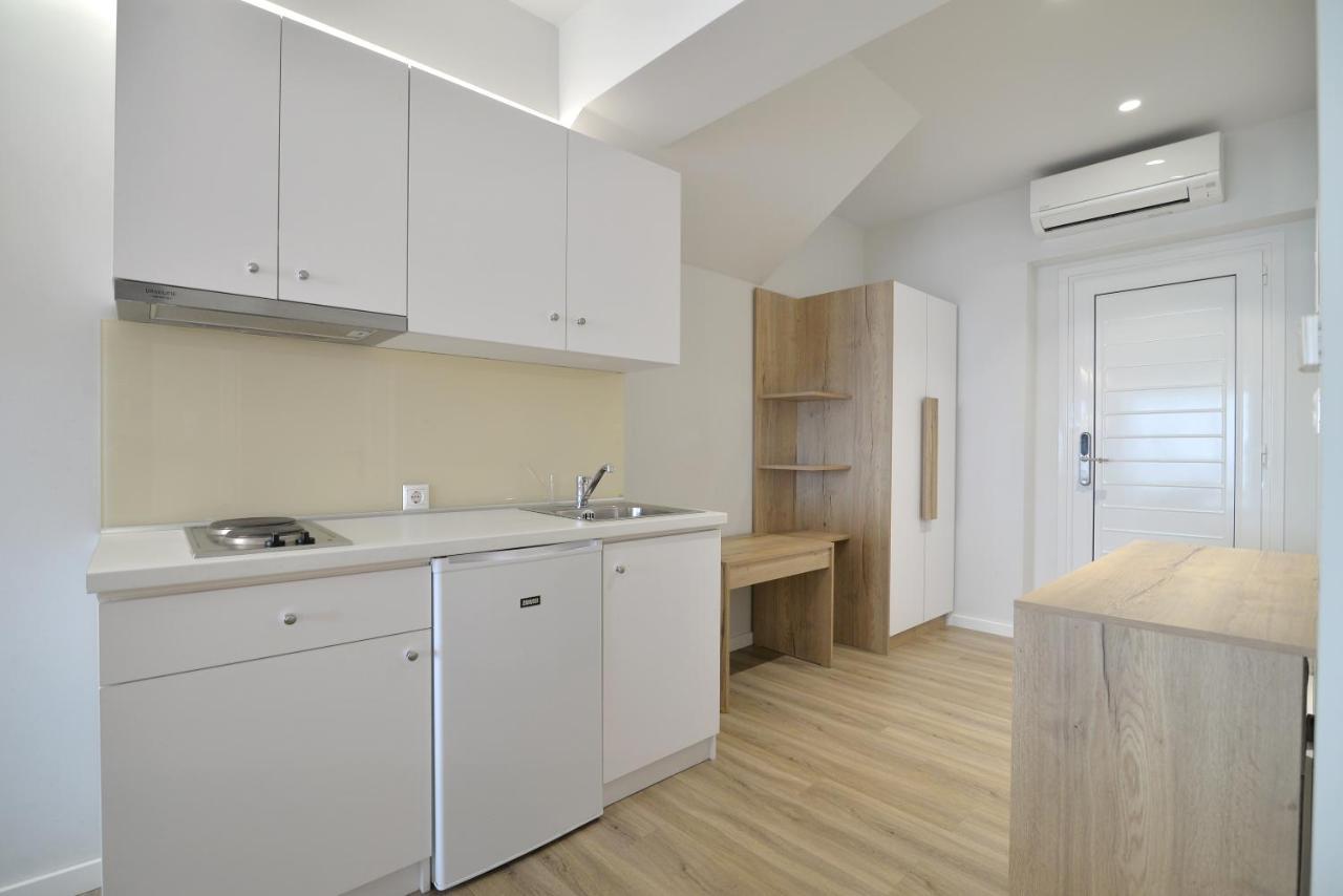 Nefeli Apartments レプトカリヤ エクステリア 写真