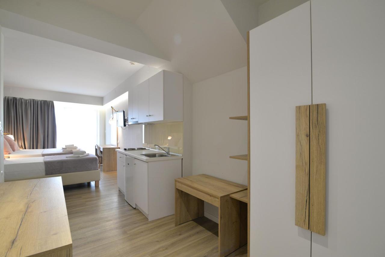 Nefeli Apartments レプトカリヤ エクステリア 写真
