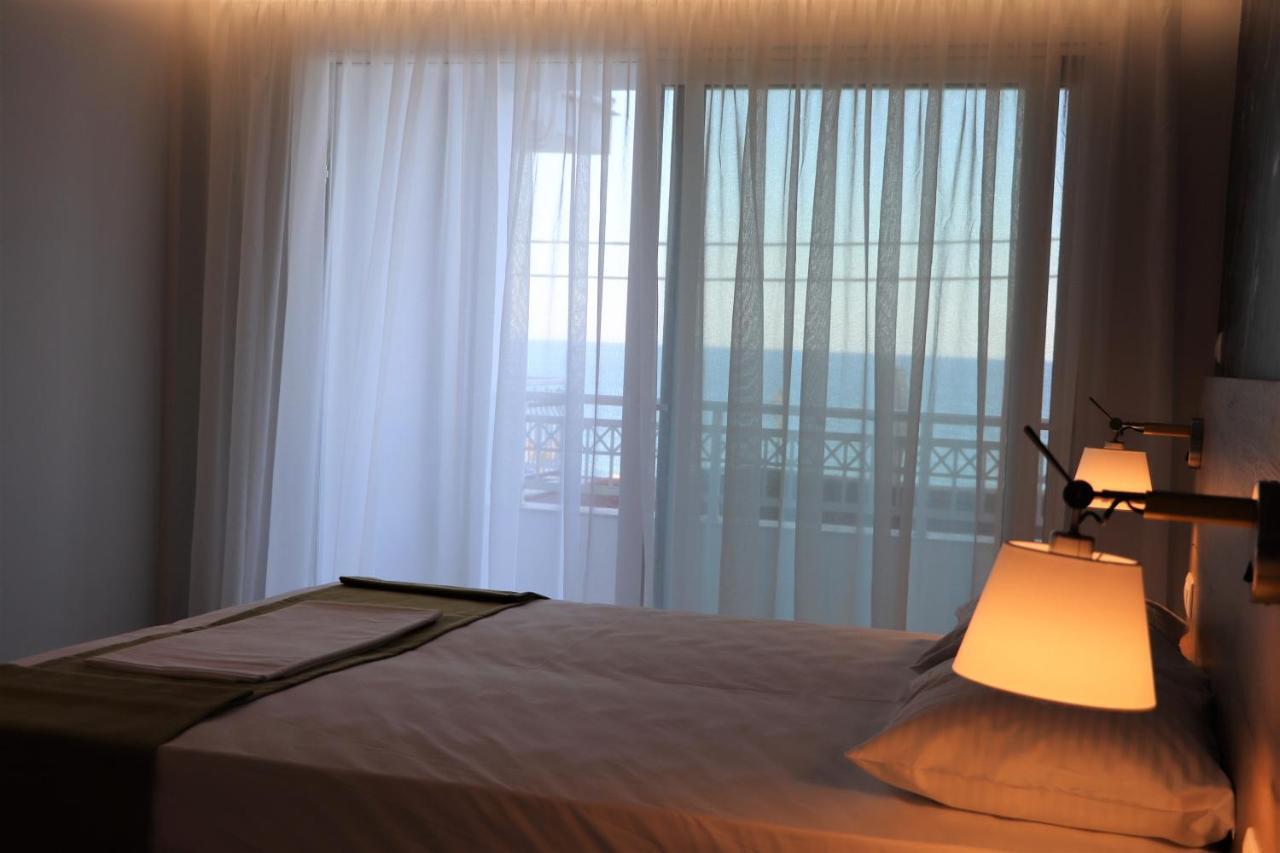 Nefeli Apartments レプトカリヤ エクステリア 写真